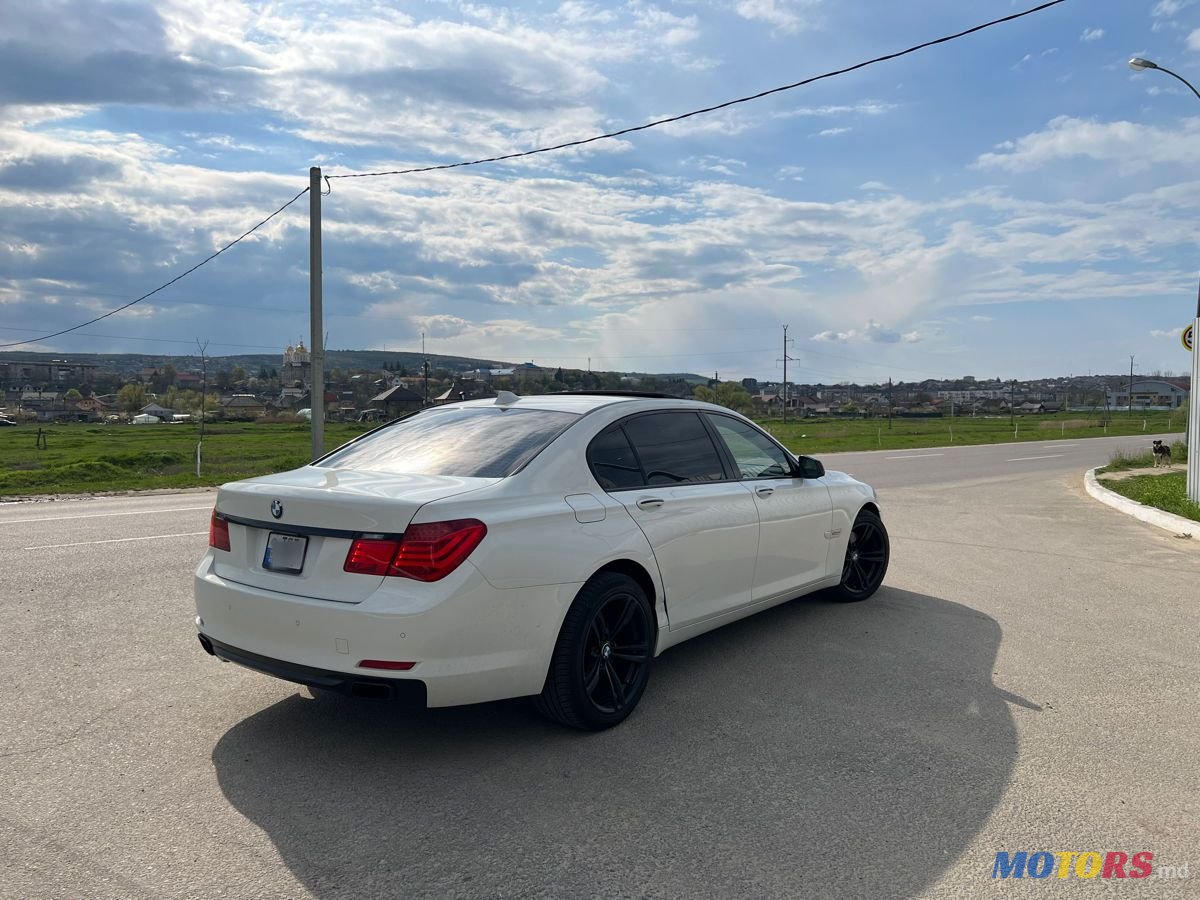 2010' BMW 7 Series photo #3