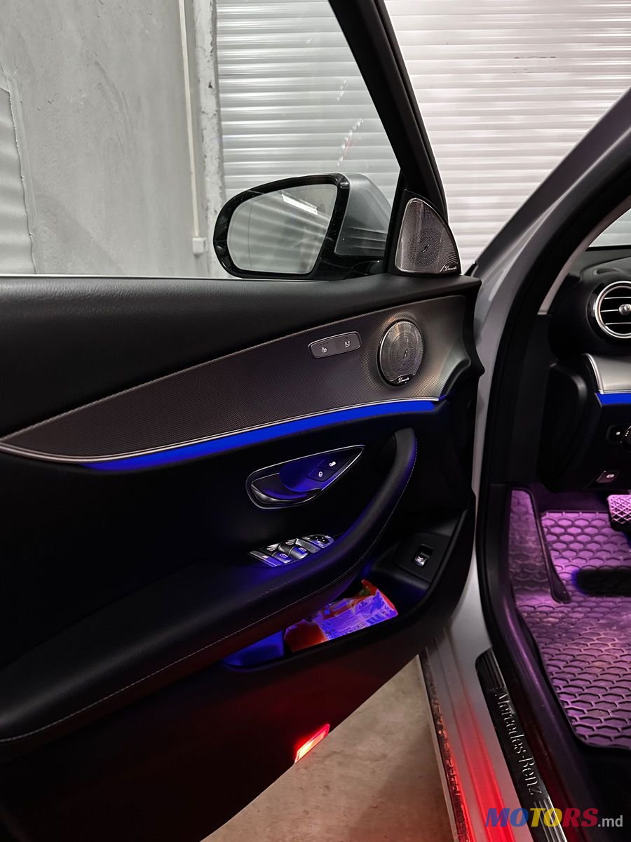 2016' Mercedes-Benz E-Class photo #5