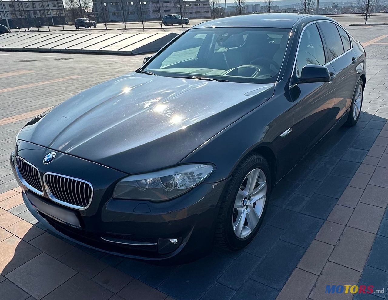 2012' BMW 5 Series photo #1