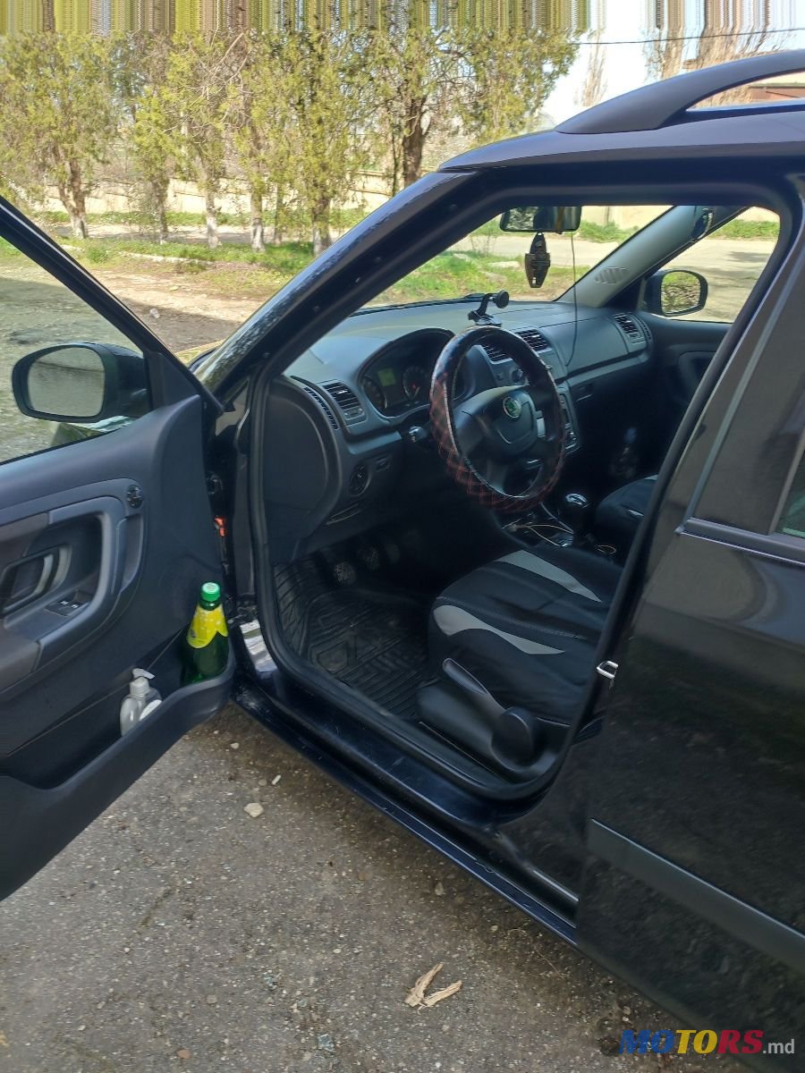 2011' Skoda Fabia photo #6