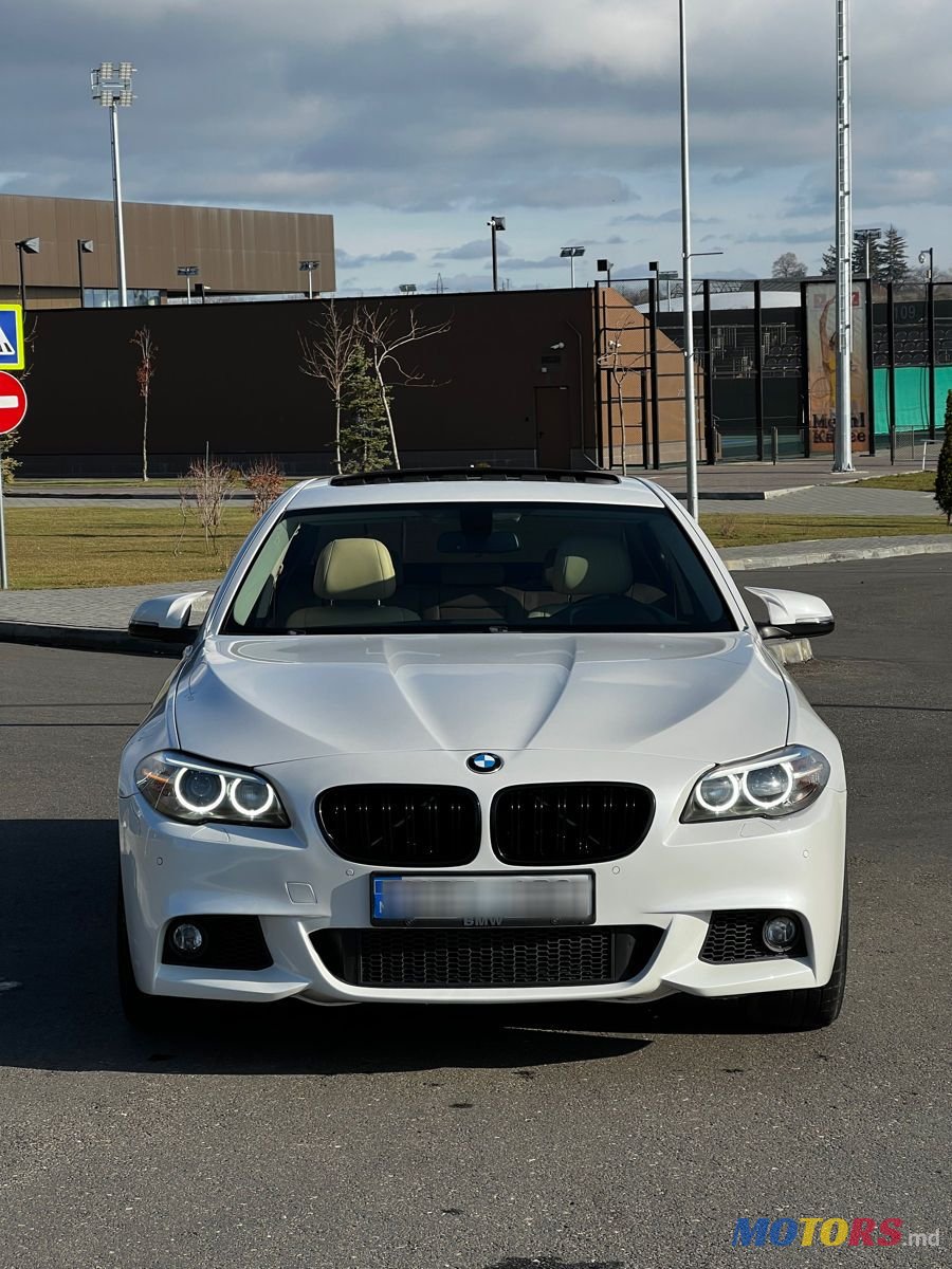 2015' BMW 5 Series photo #2