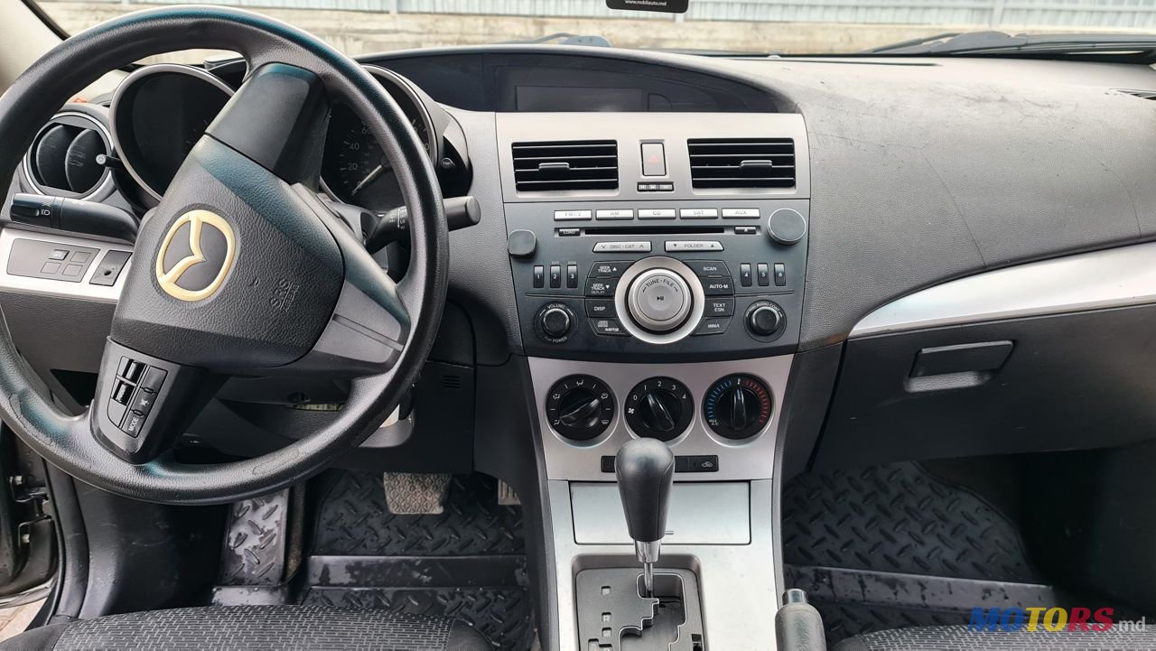 2010' Mazda 3 photo #3