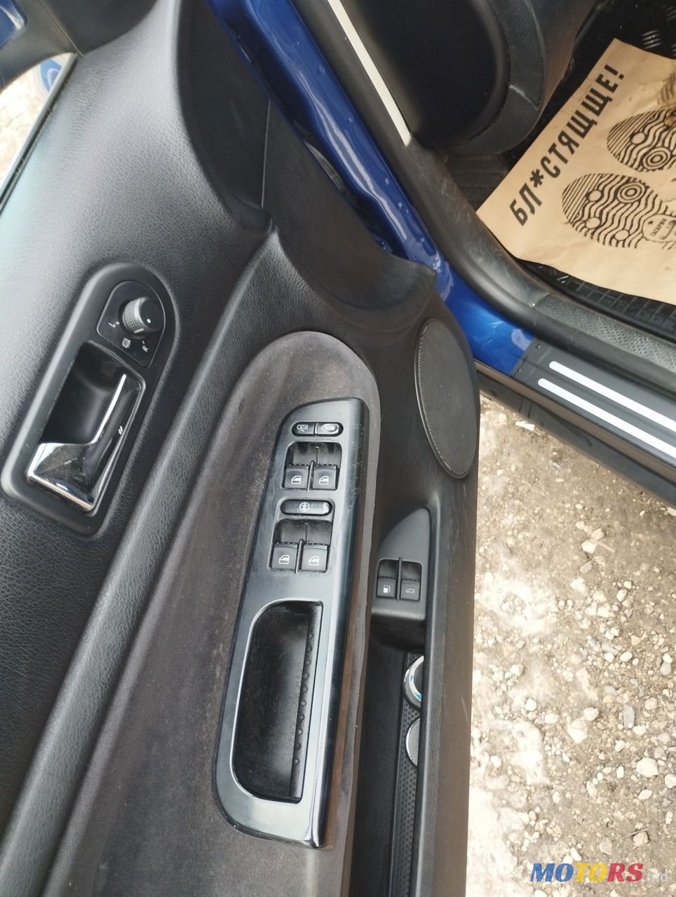 2004' Volkswagen Passat photo #4