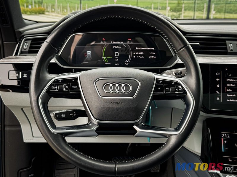 2020' Audi e-tron Sportback photo #5