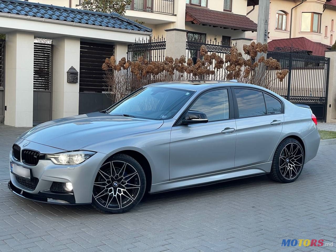 2016' BMW 3 Series photo #2