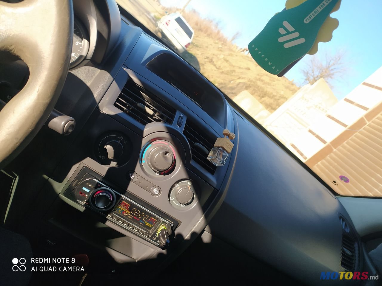 2004' Renault Megane photo #3