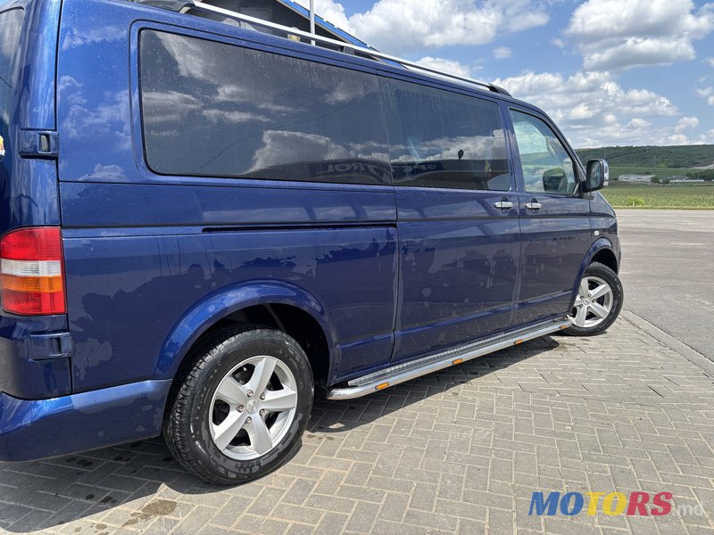 2004' Volkswagen T5 photo #2