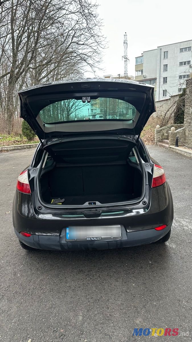 2010' Renault Megane photo #5