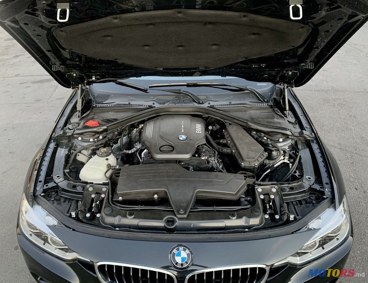 2015' BMW 3 Series photo #5