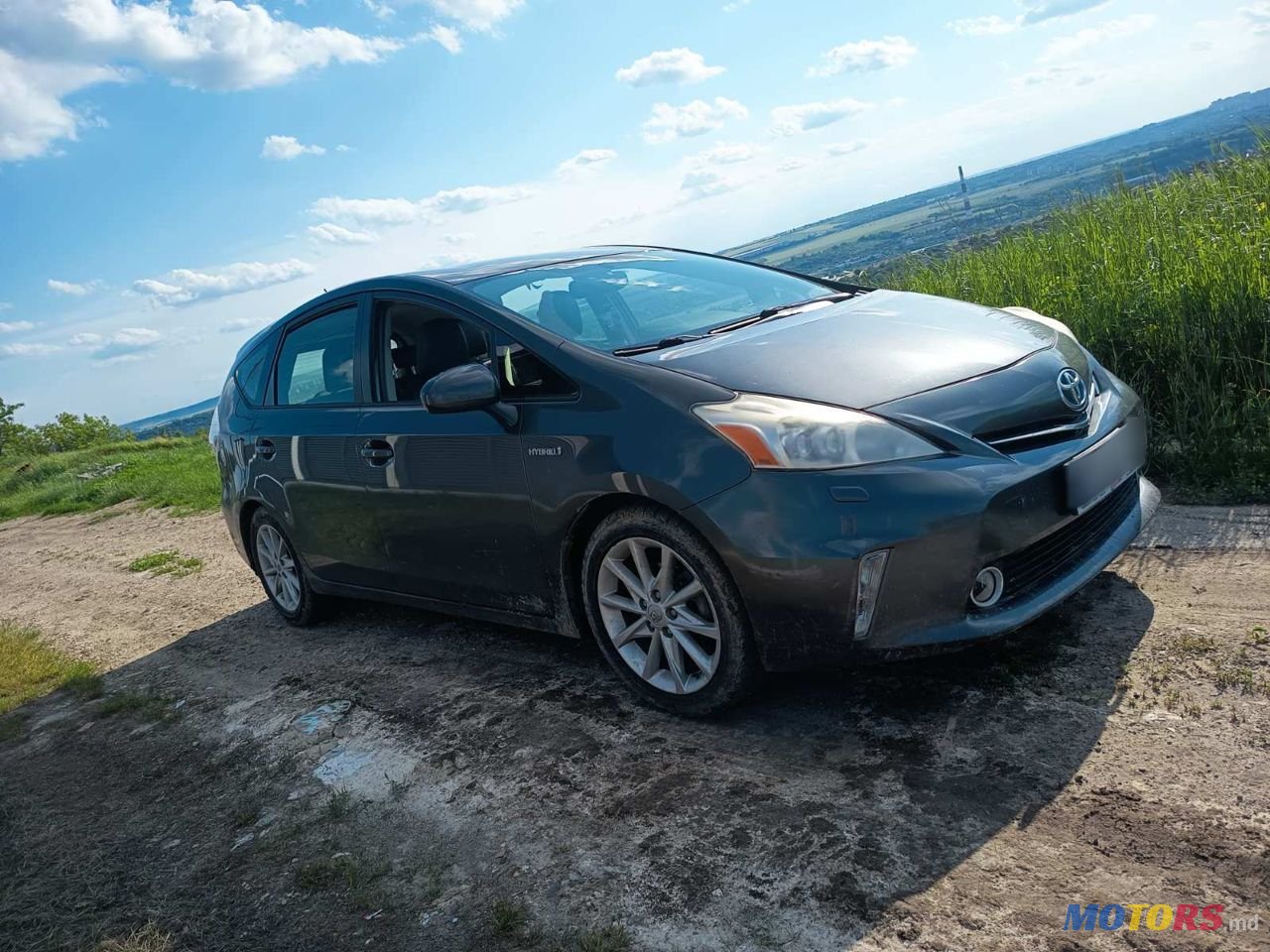 2012' Toyota Prius photo #1