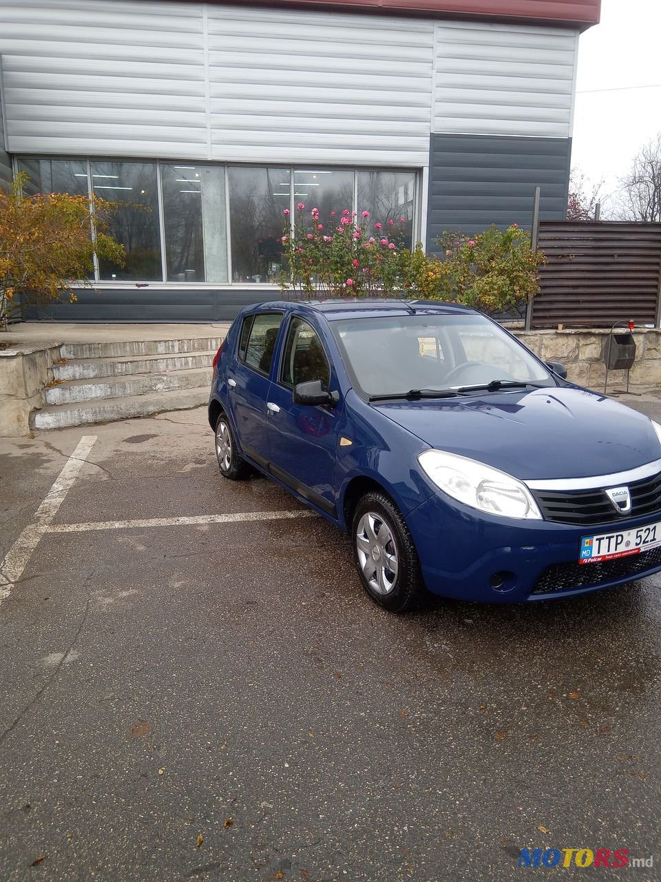 2008' Dacia Sandero photo #2