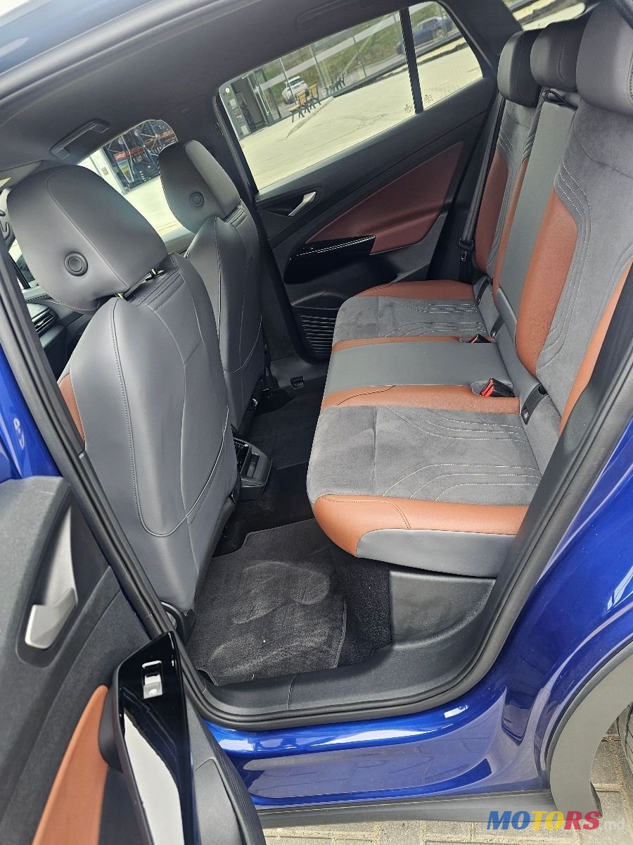 2021' Volkswagen ID.4 photo #3