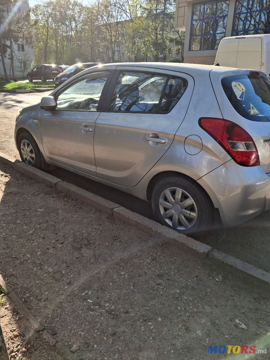 2009' Hyundai i20 photo #5