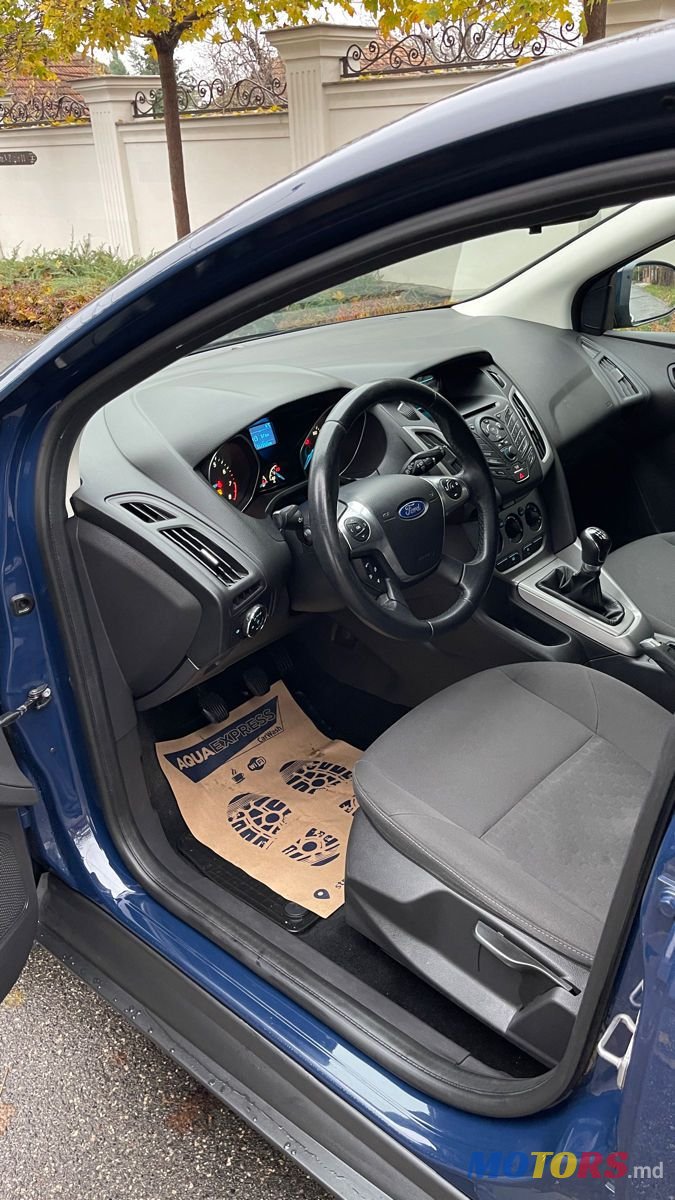 2014' Ford Focus photo #5