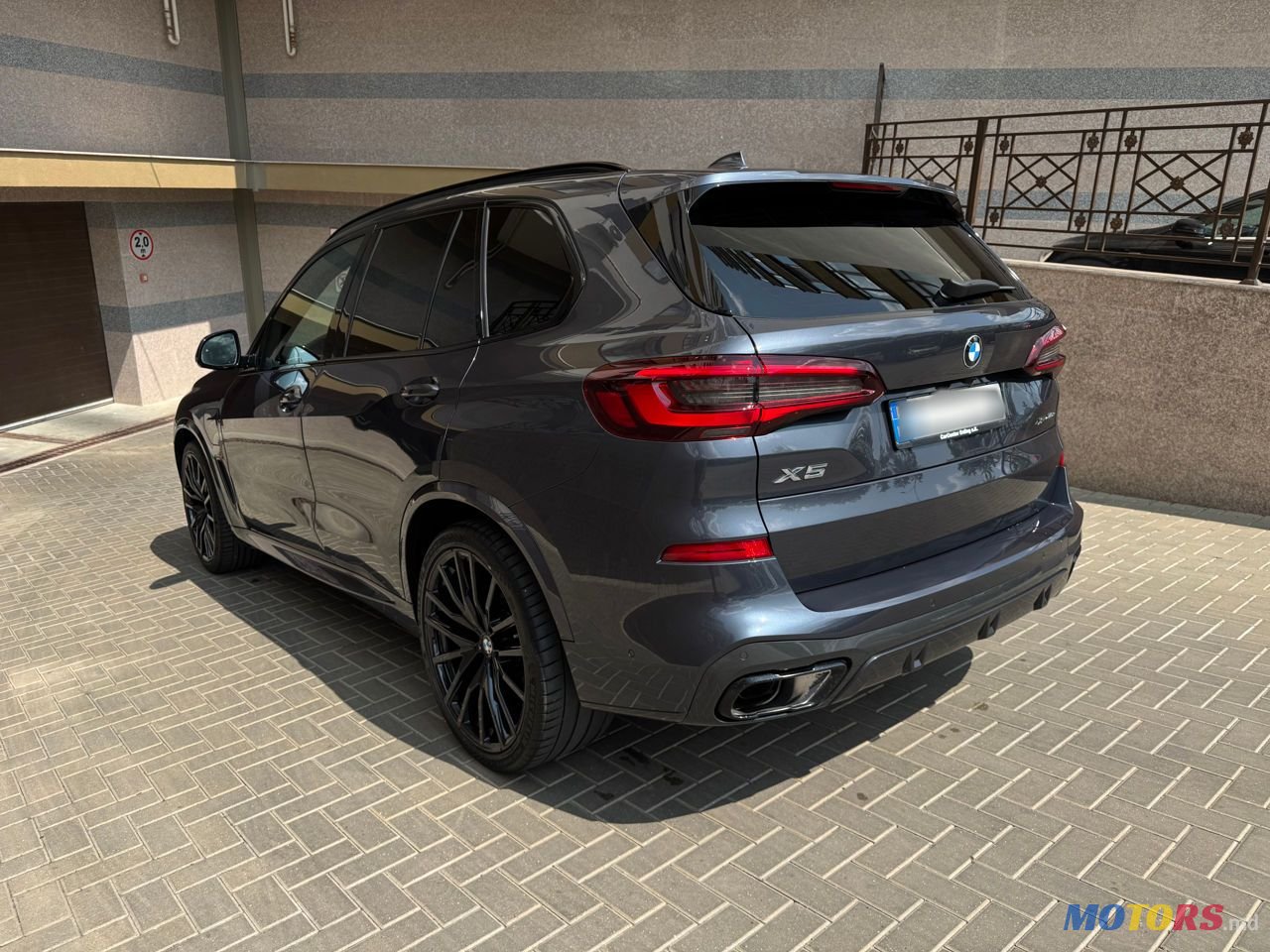 2020' BMW X5 photo #6