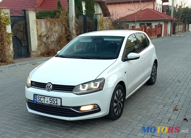 2014' Volkswagen Polo photo #4