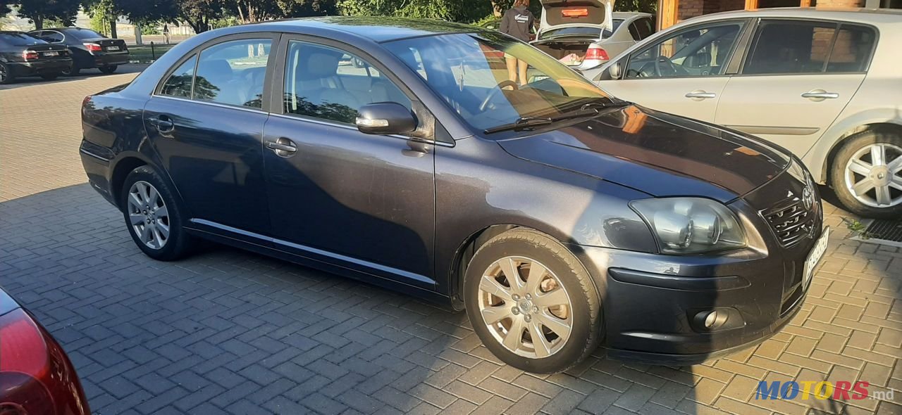 2008' Toyota Avensis photo #3