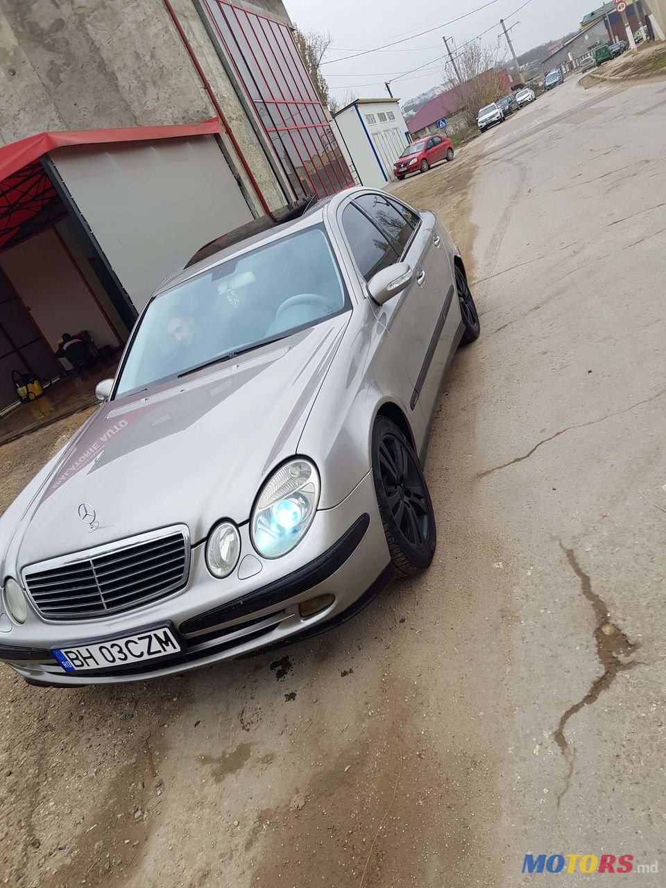 2004' Mercedes-Benz E Класс photo #2