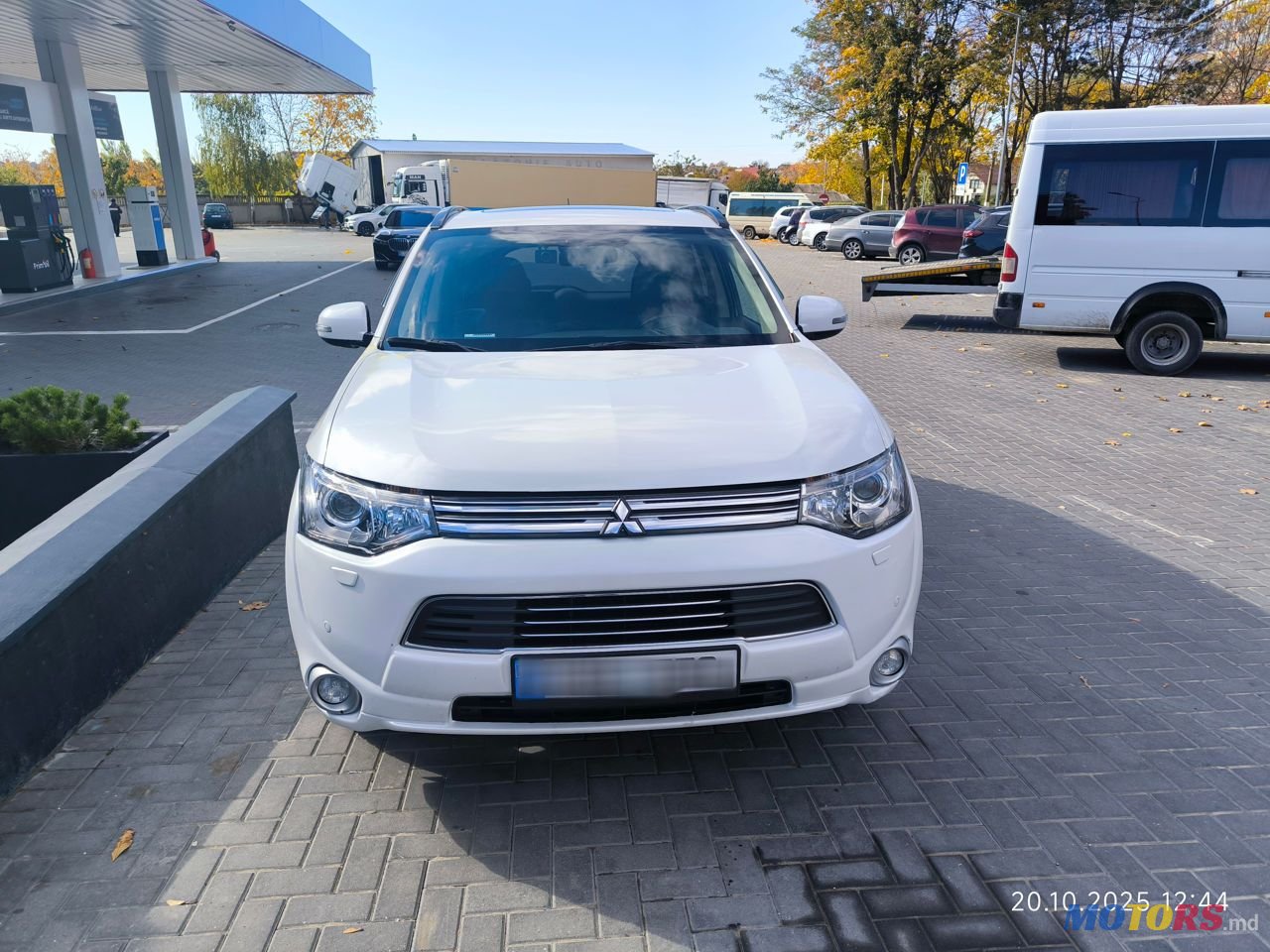 2014' Mitsubishi Outlander photo #1