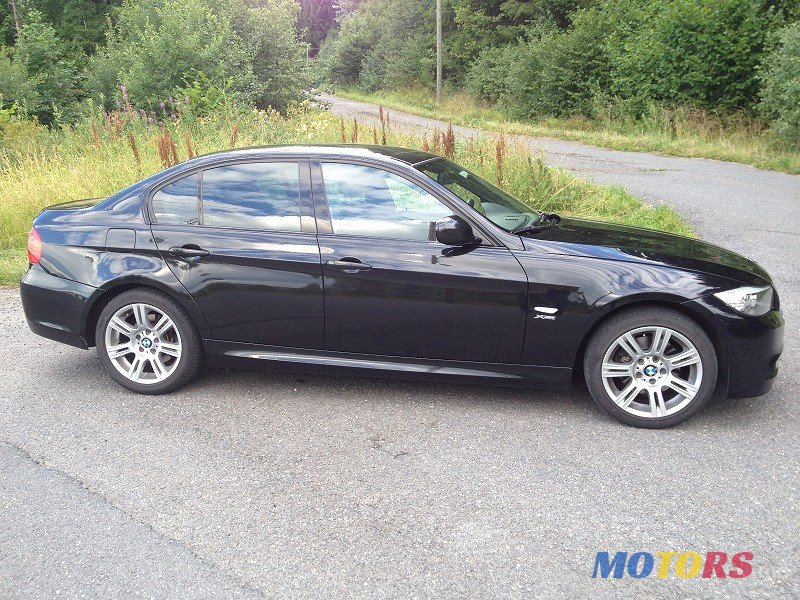 2009' BMW 3 Series photo #2