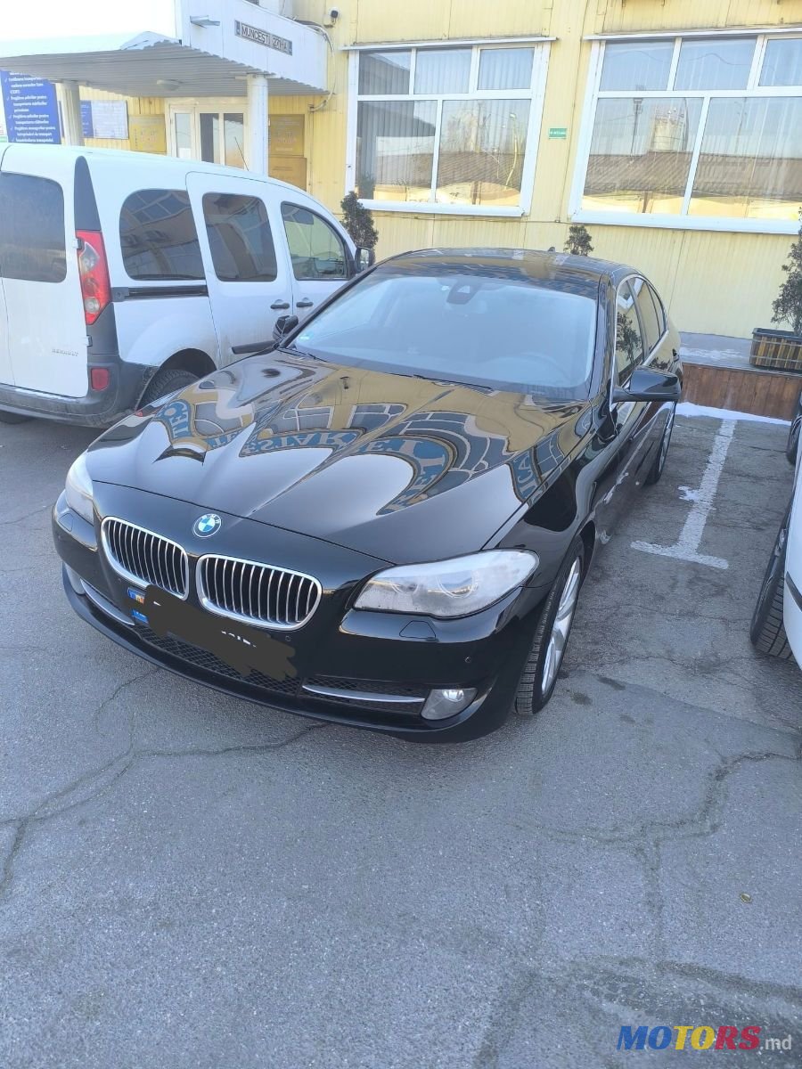 2012' BMW 5 Series photo #1