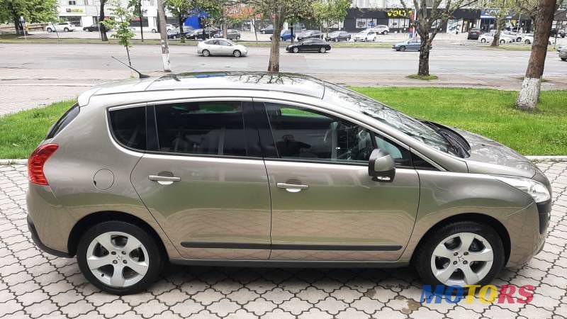 2011' Peugeot 3008 photo #5