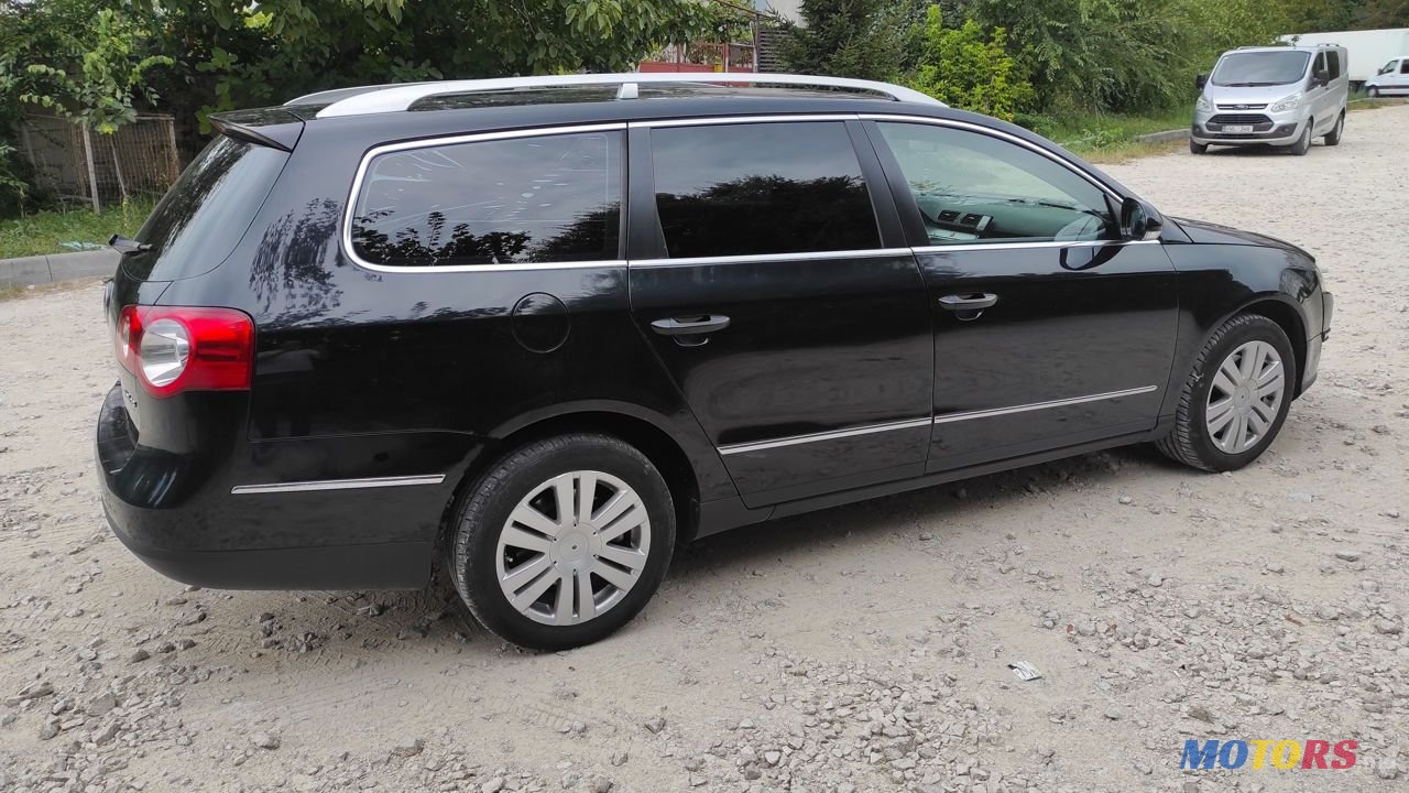 2007' Volkswagen Passat photo #5