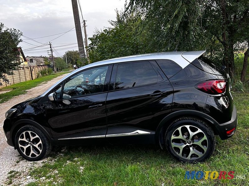 2019' Renault Captur photo #6