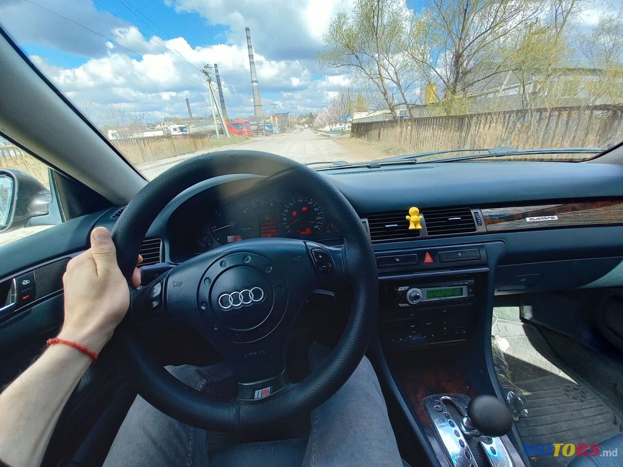 2000' Audi A6 photo #2