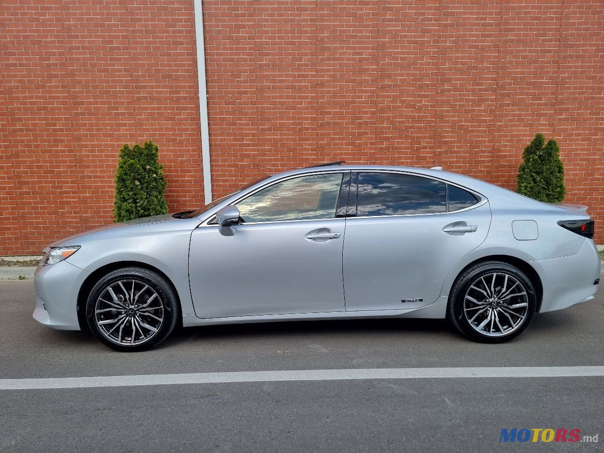 2015' Lexus Es Series photo #2