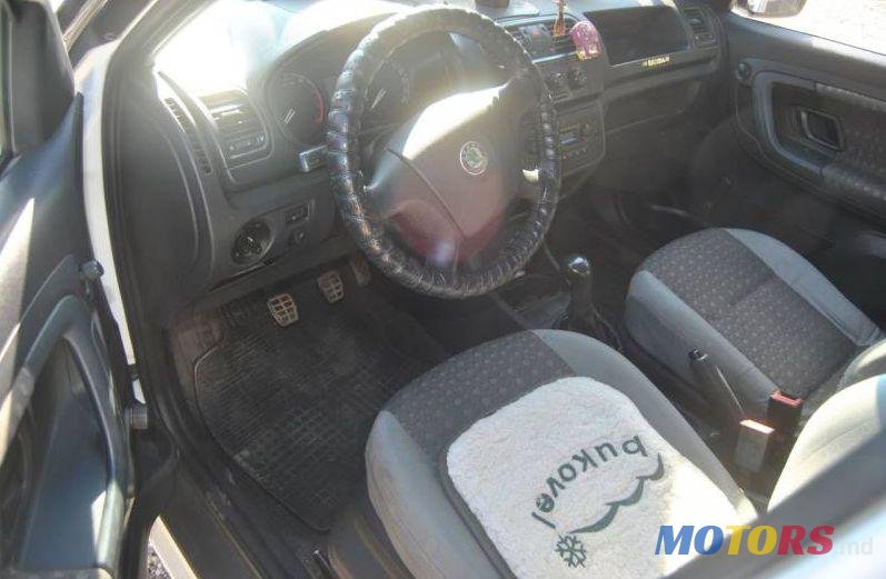 2008' Skoda Roomster photo #1