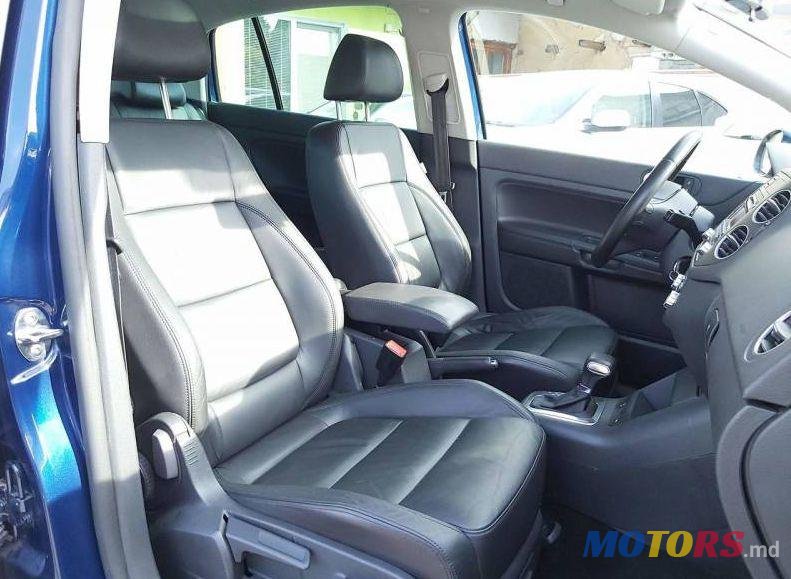 2009' Volkswagen Golf Plus photo #1