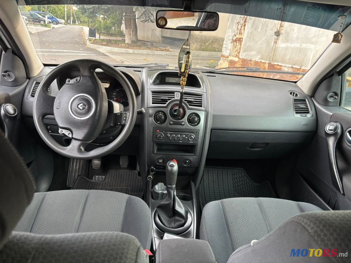 2007' Renault Megane photo #5
