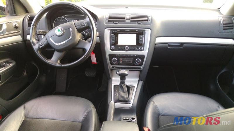 2009' Skoda Octavia photo #2