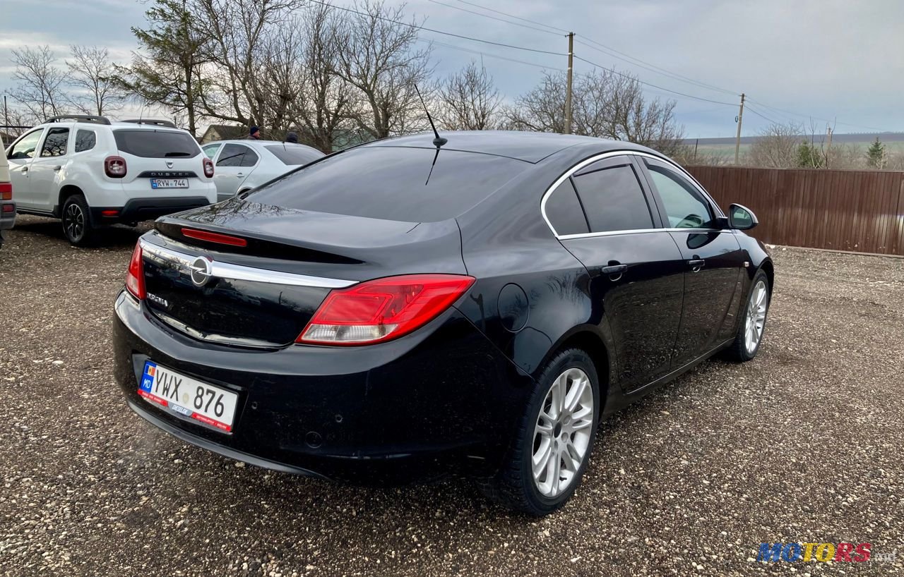 2011' Opel Insignia photo #6