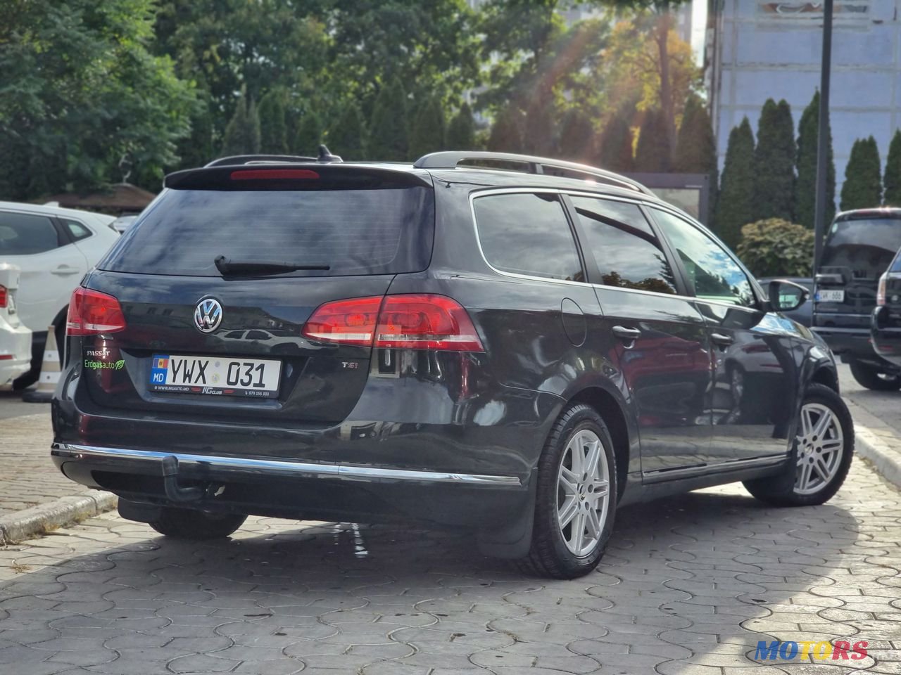 2013' Volkswagen Passat photo #4