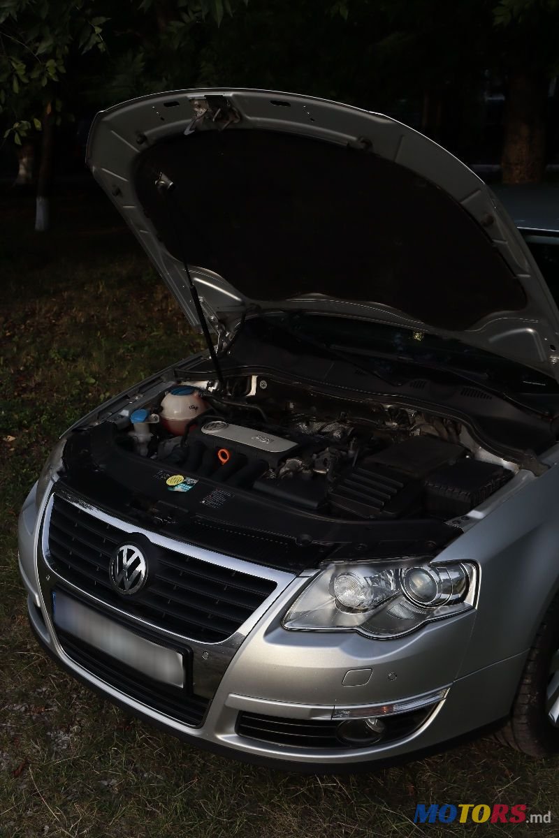 2007' Volkswagen Passat photo #6