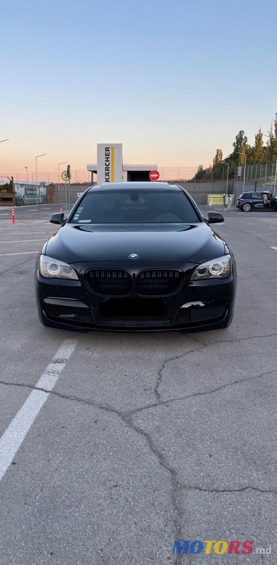 2011' BMW 7 Series photo #1