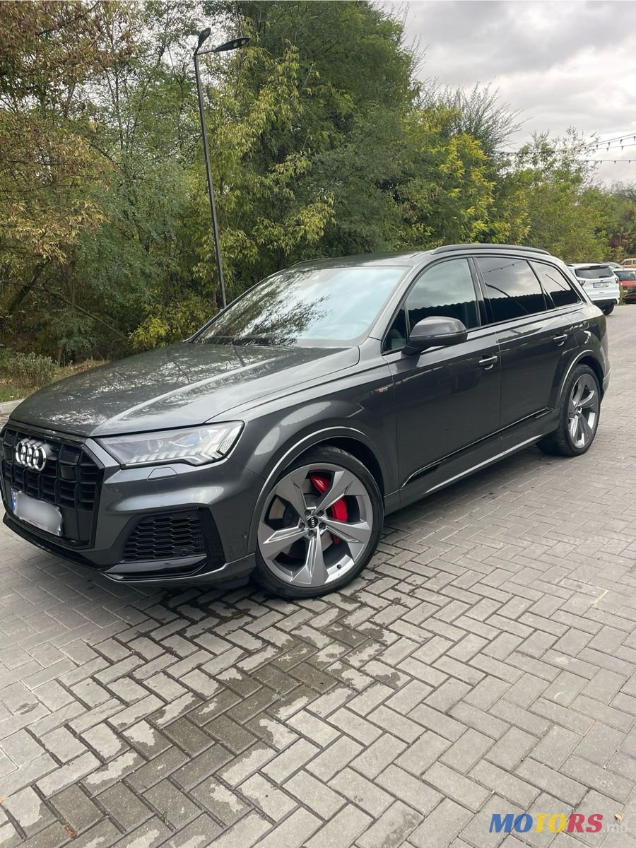 2020' Audi Q7 photo #3