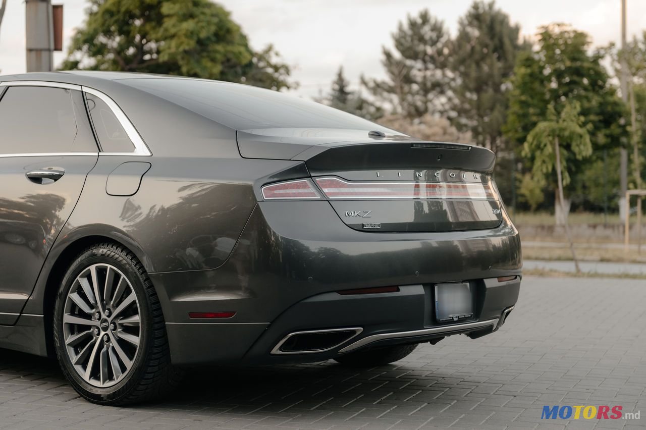 2016' Lincoln MKZ photo #4