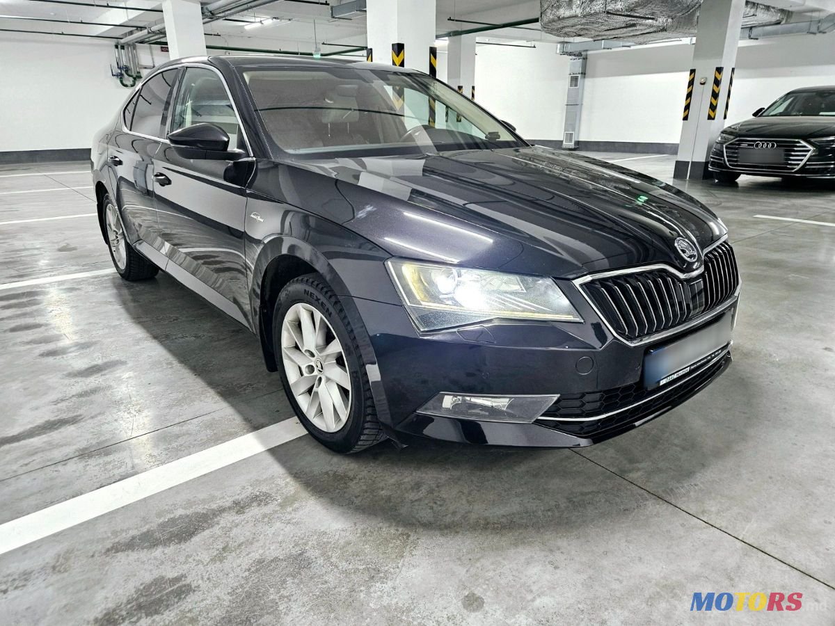2016' Skoda Superb photo #3