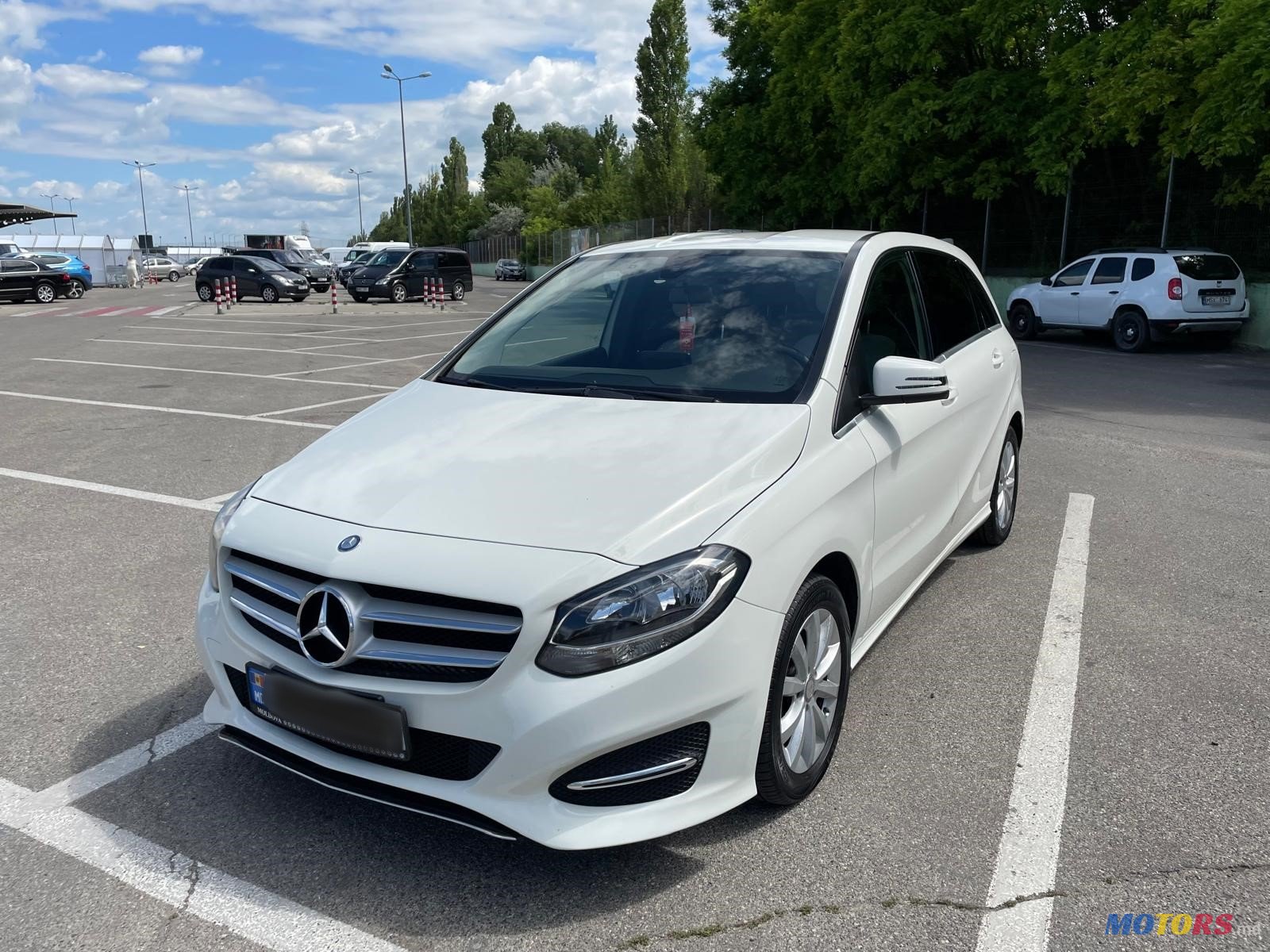 2015' Mercedes-Benz 180 photo #3