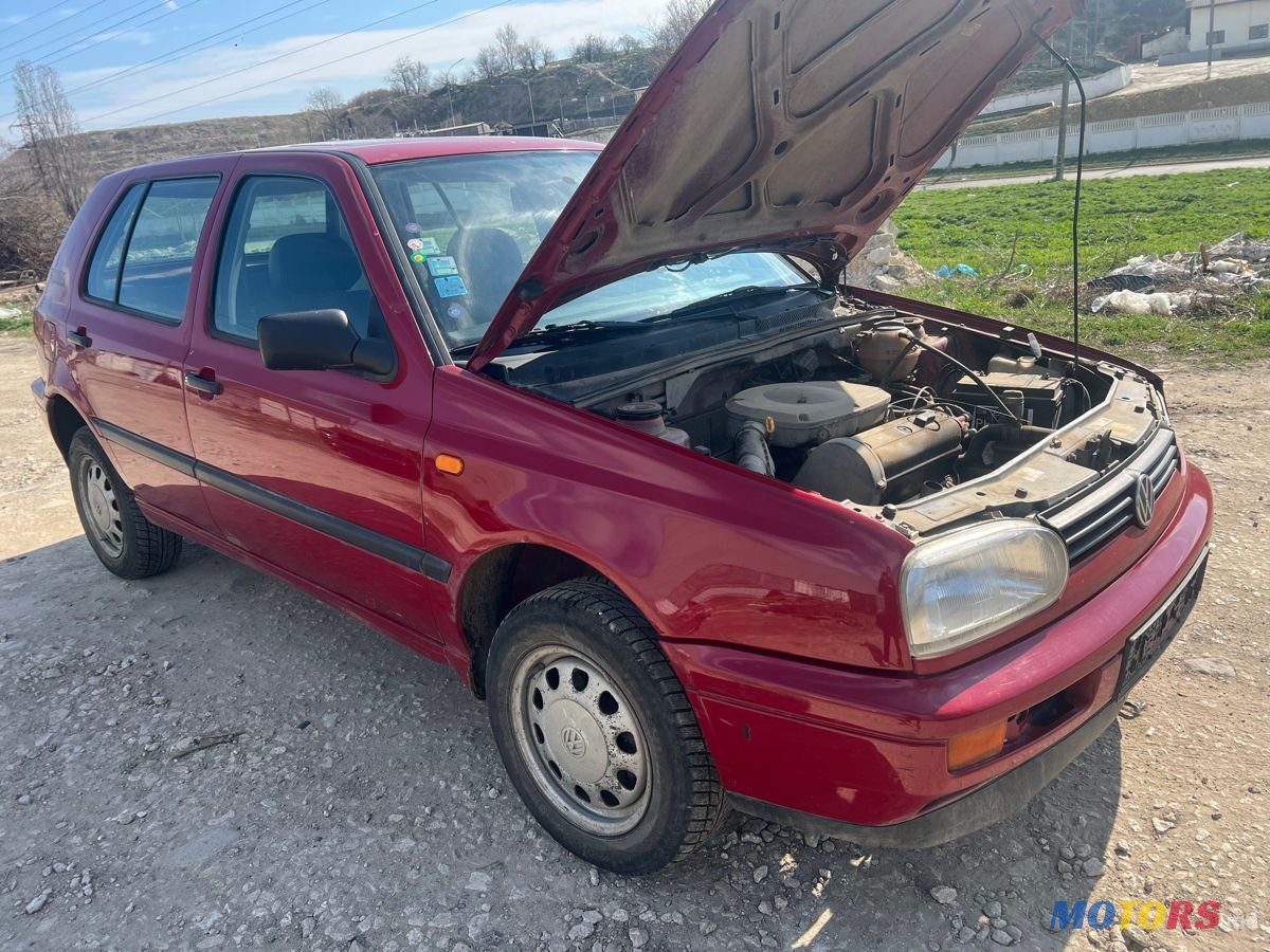 1997' Volkswagen Golf photo #1