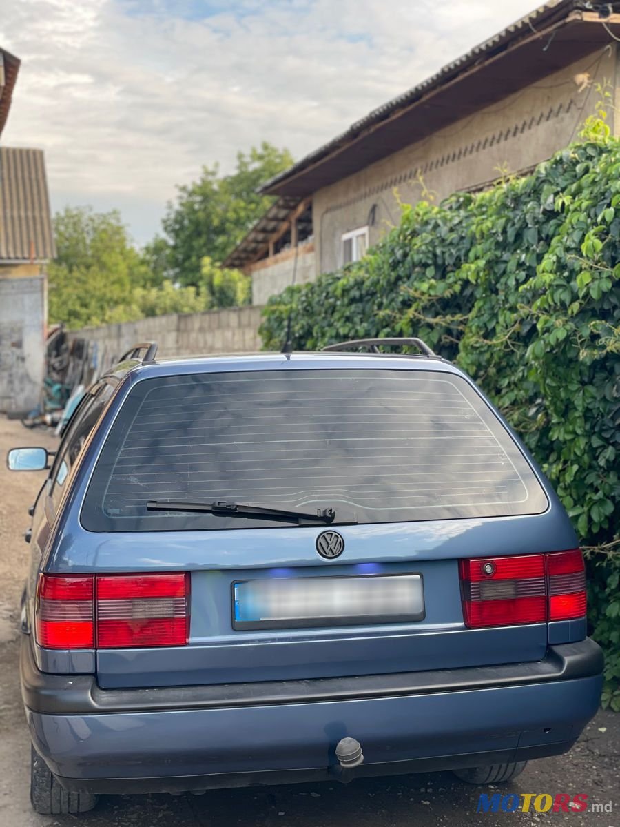 1994' Volkswagen Passat photo #6