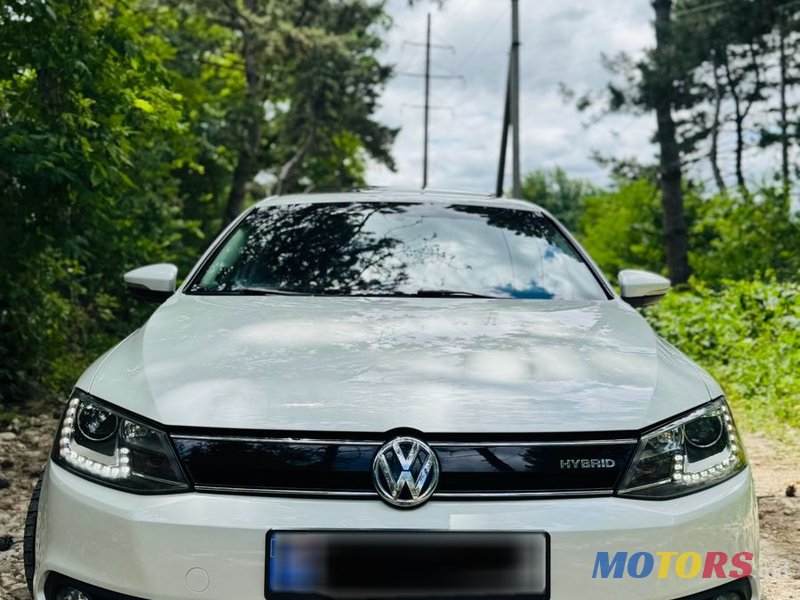 2013' Volkswagen Jetta photo #2