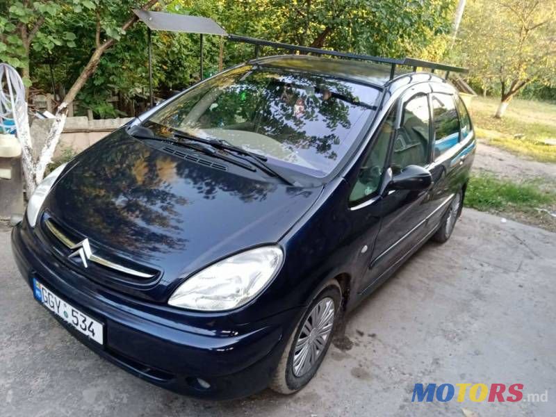 2001' Citroen Xsara Picasso photo #1