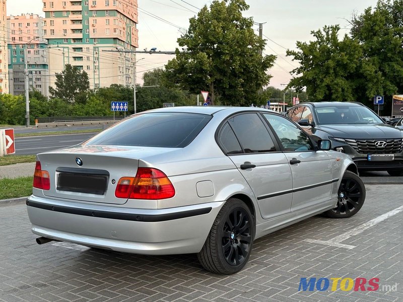 2004' BMW 3 Series photo #2