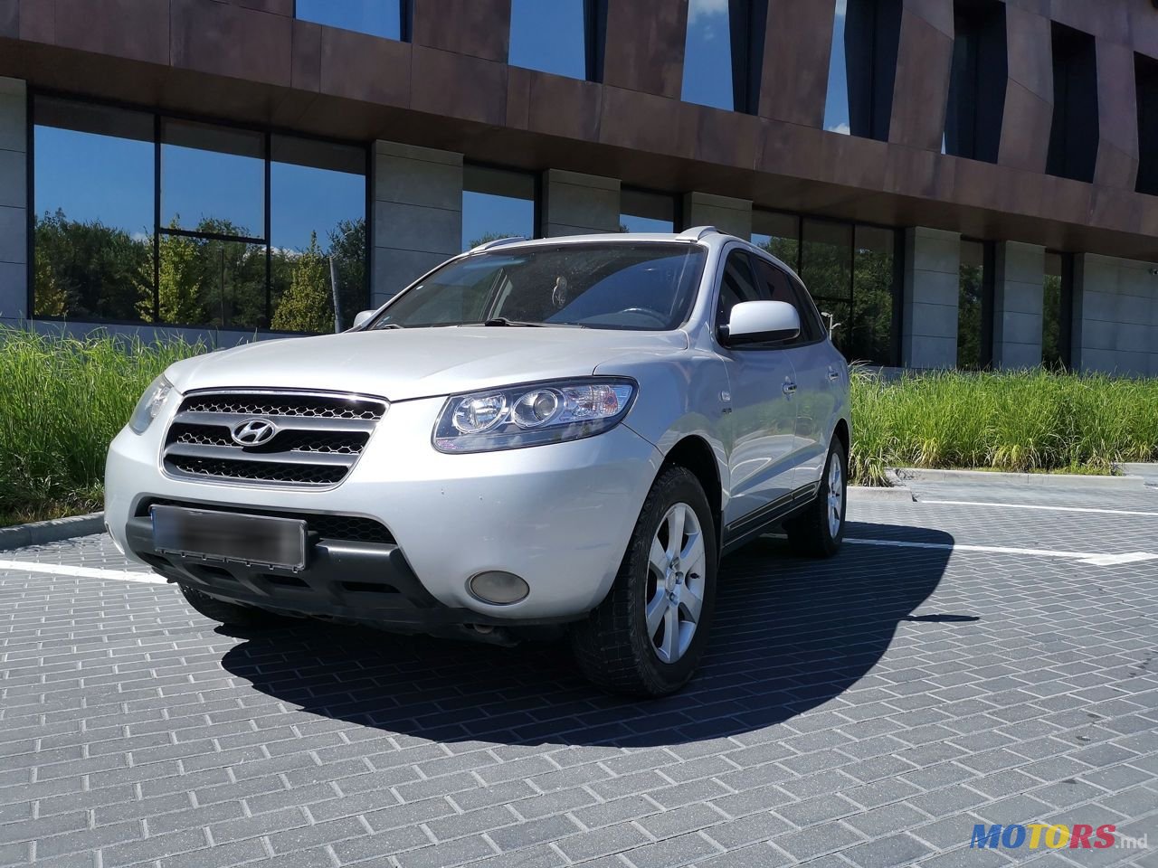 2008' Hyundai Santa Fe photo #4