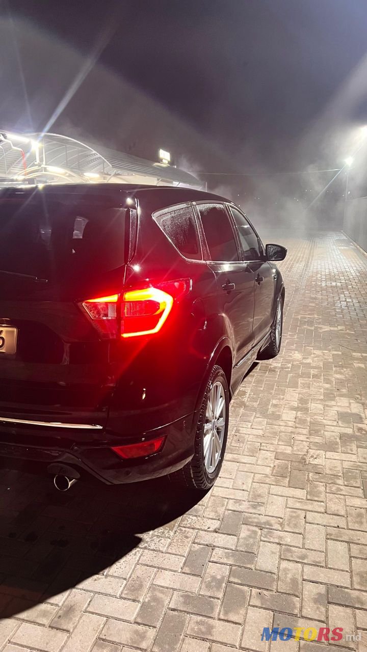 2017' Ford Kuga photo #3