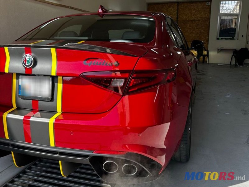 2018' Alfa Romeo Giulia photo #1